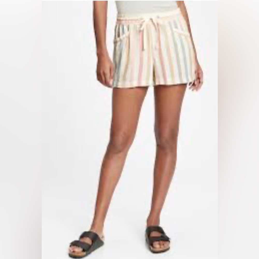 Gap women’s size large linen blend pull on shorts‎ new with tags